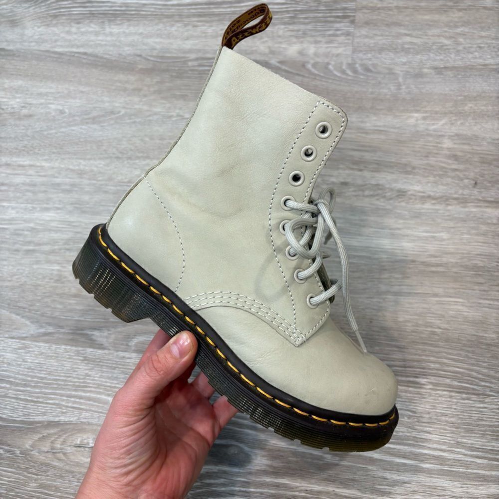 Dr. Martens NEW 1460 WOMEN'S VIRGINIA LEATHER BOOTS sz 5 EU 36
